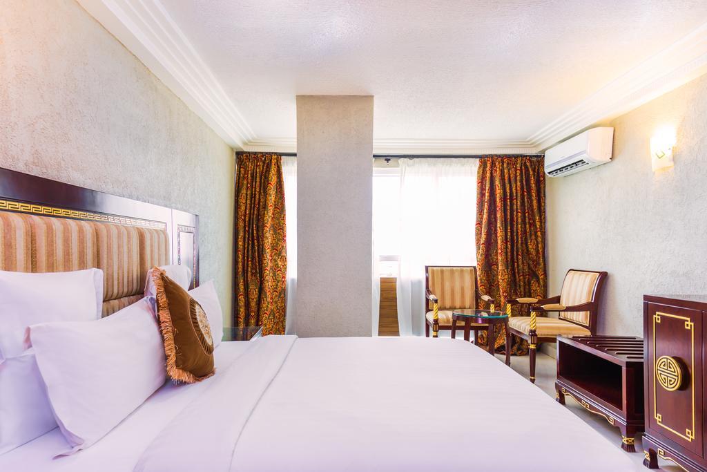 Nobila Airport Hotel 코토누 외부 사진