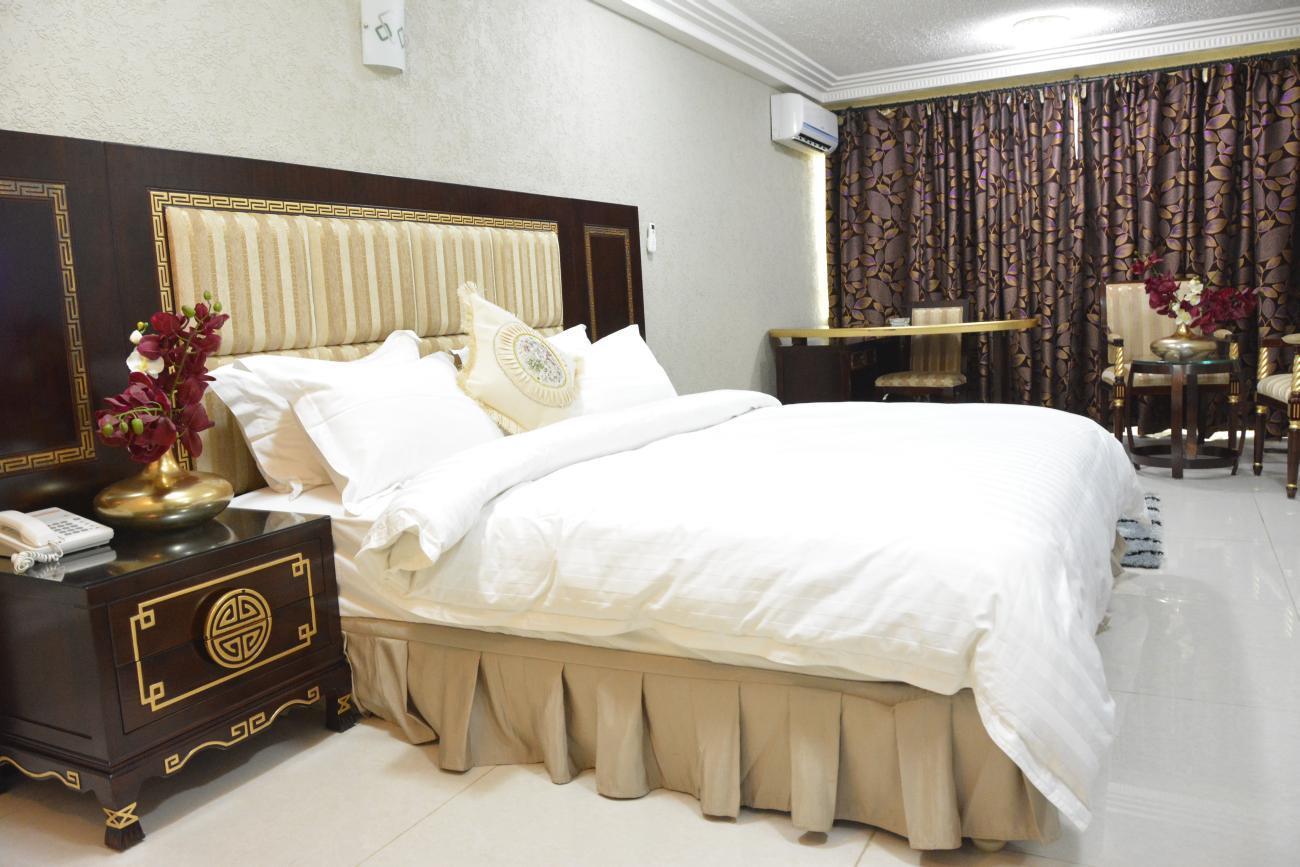 Nobila Airport Hotel 코토누 외부 사진