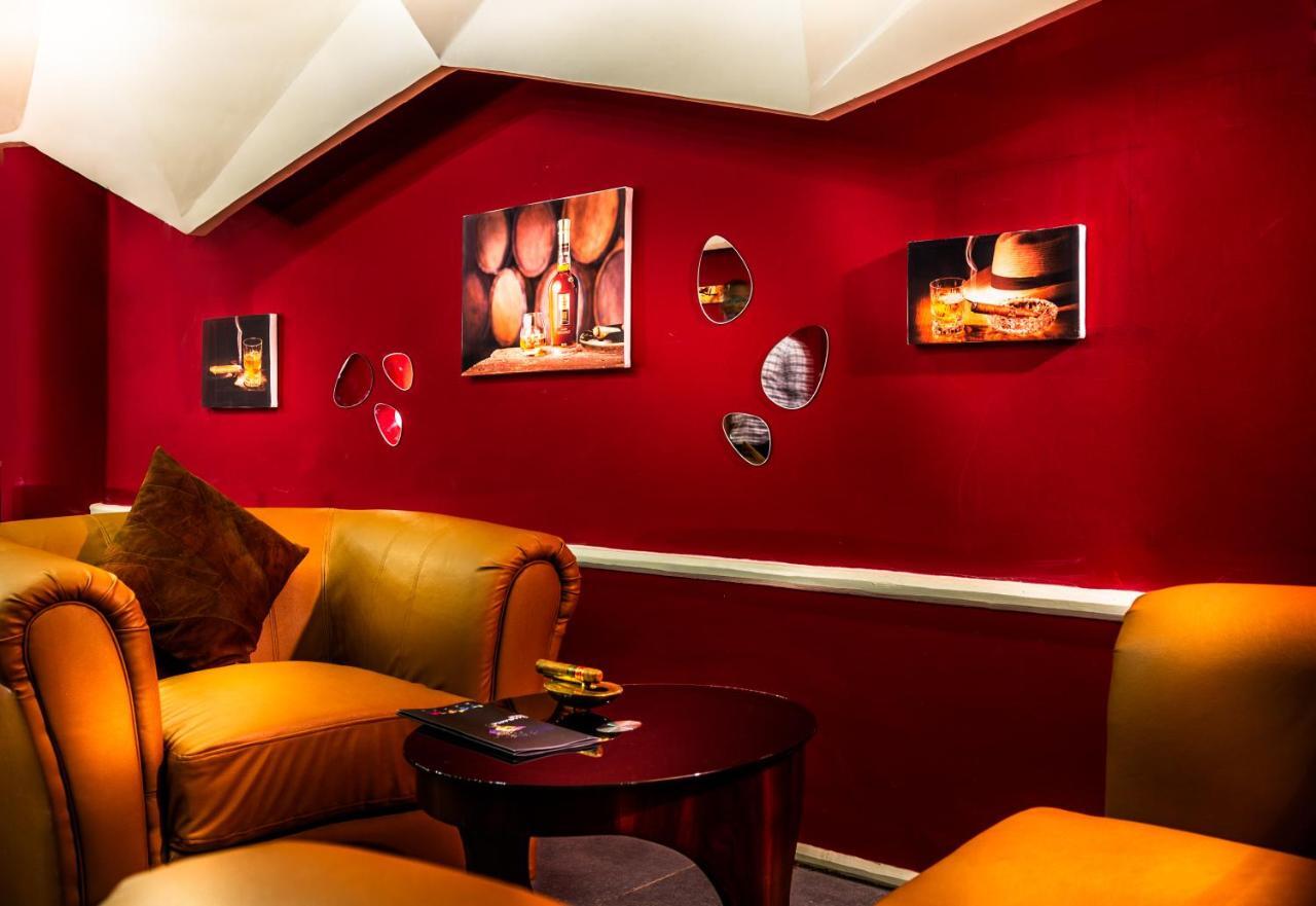 Nobila Airport Hotel 코토누 외부 사진